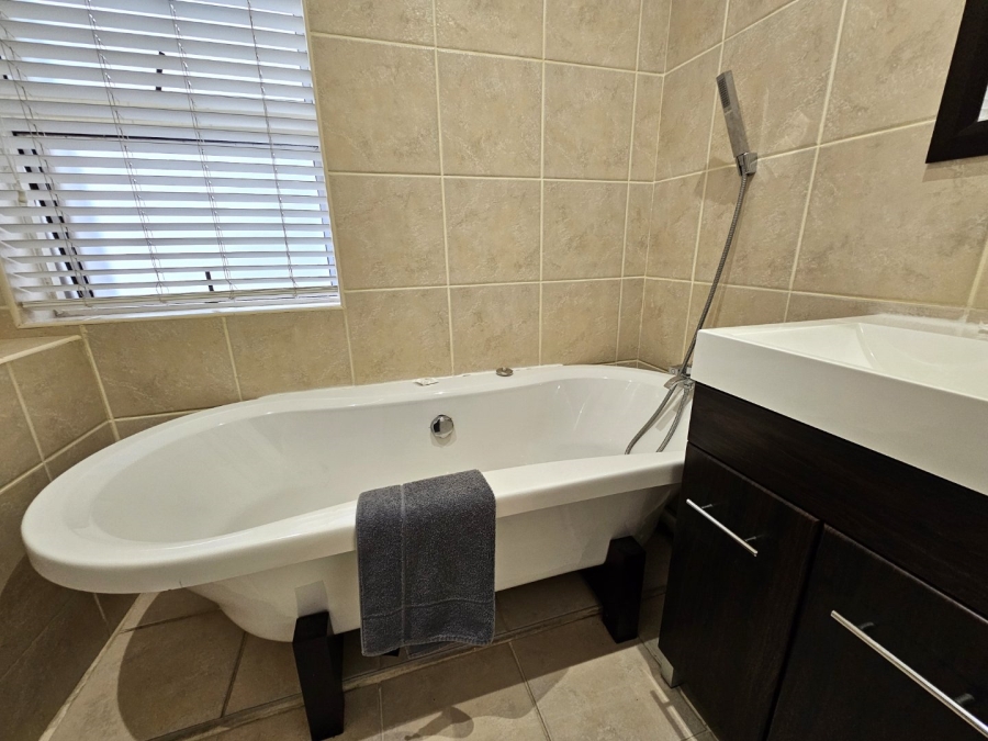 Commercial Property for Sale in Hartenbos Central Western Cape